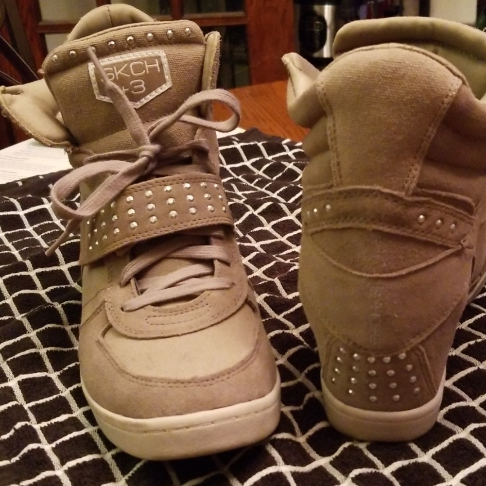 Skechers sz 8.5 high tops